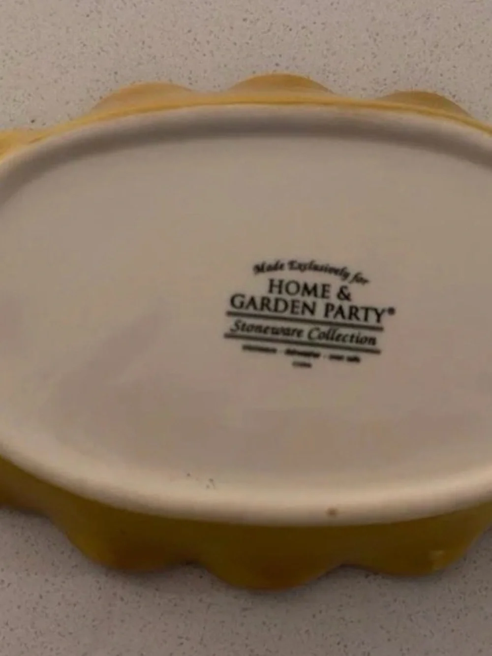 Home & Garden Party Yellow Blue Scalloped Oval Stoneware Serving Dish